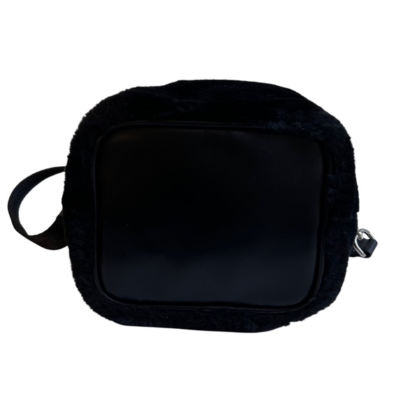 NWOT NERDY Furry & Fluffy Crossbody Tote Bag - Picture 9 of 9